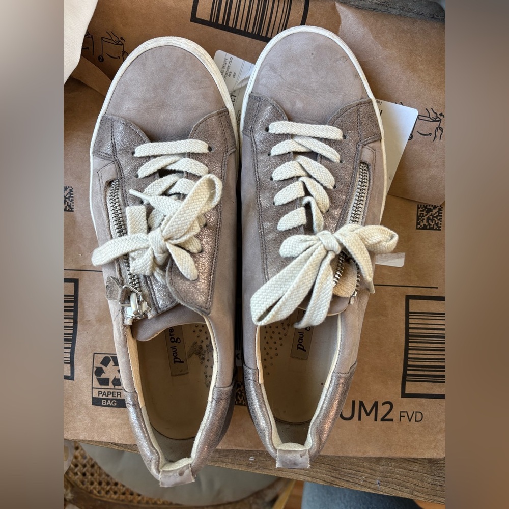 Paul Green Taupe Suede Zip-Detail Sneakers with Cream Laces